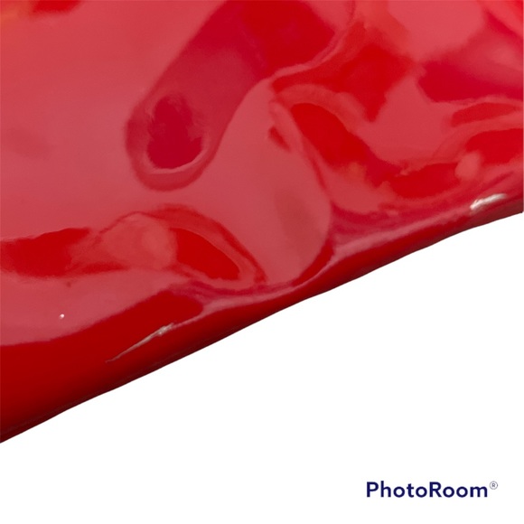 🆕NWT Laila Rowe glossy red wristlet/clutch - Picture 6 of 7